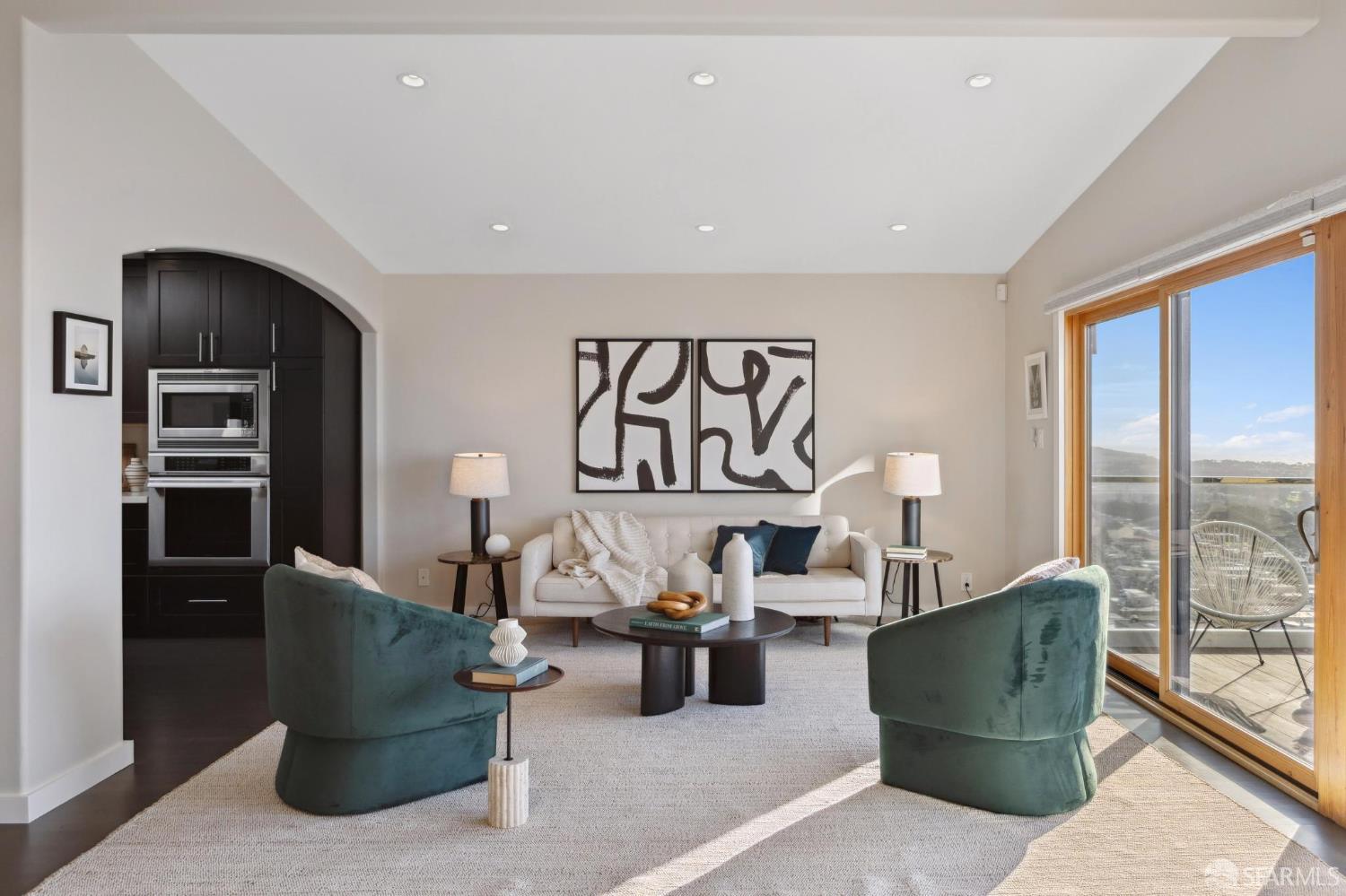 Detail Gallery Image 28 of 82 For 2123 Funston Ave, San Francisco,  CA 94116 - 4 Beds | 3/1 Baths