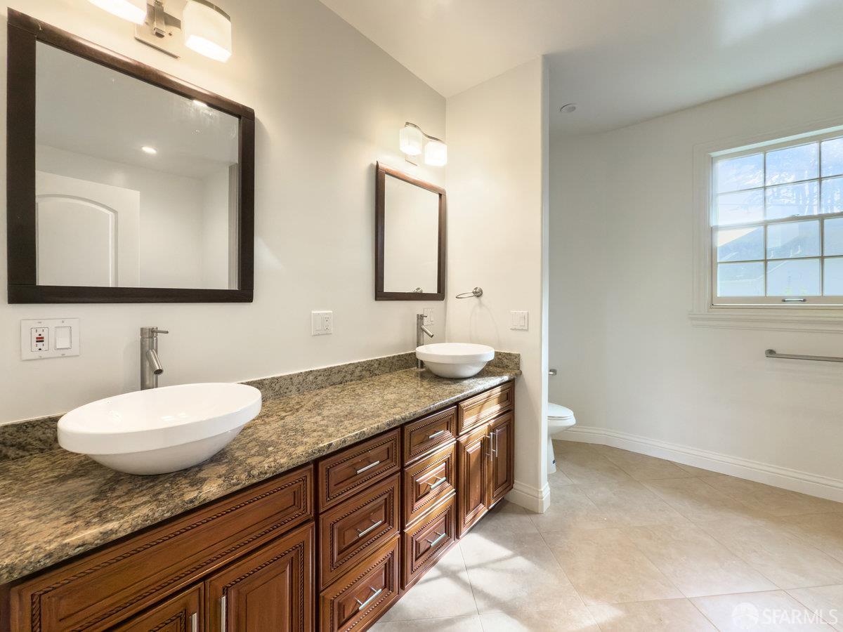 Detail Gallery Image 19 of 38 For 1325 Portola Dr, San Francisco,  CA 94127 - 5 Beds | 3/1 Baths
