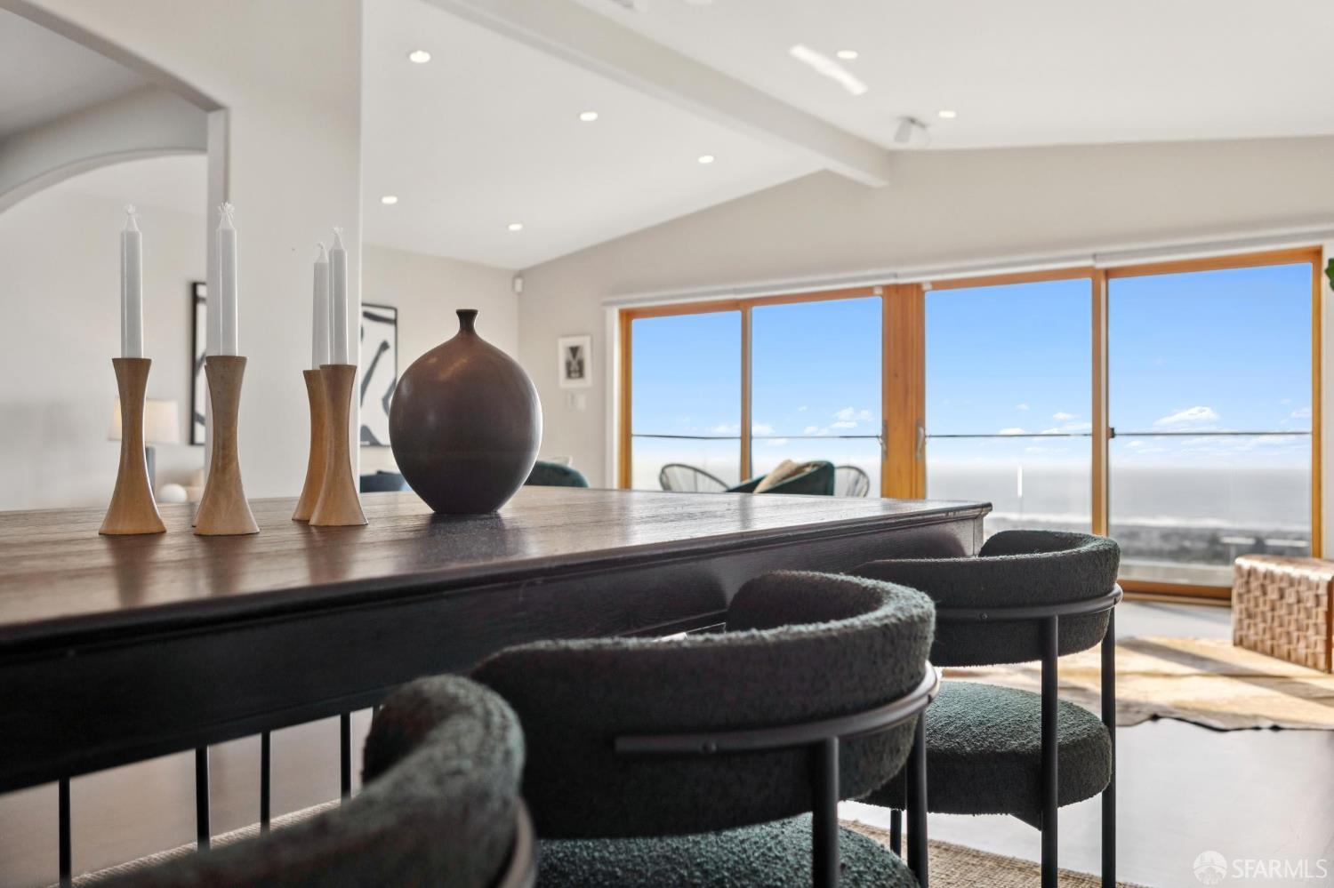 Detail Gallery Image 25 of 82 For 2123 Funston Ave, San Francisco,  CA 94116 - 4 Beds | 3/1 Baths