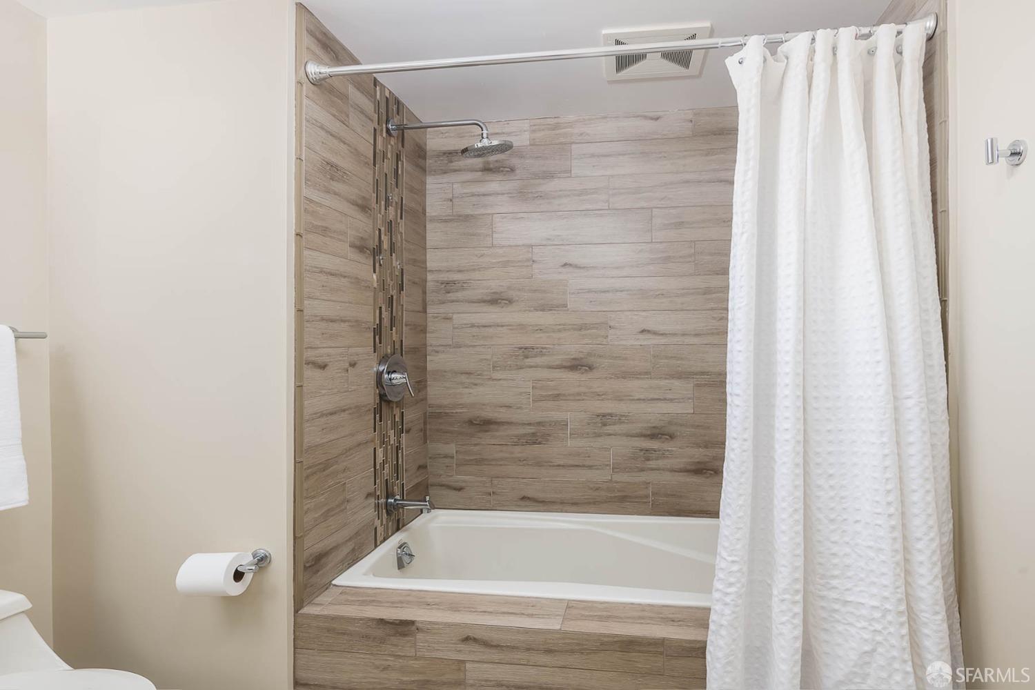 Detail Gallery Image 72 of 79 For 200 Brannan St #141,  San Francisco,  CA 94107 - 2 Beds | 2 Baths