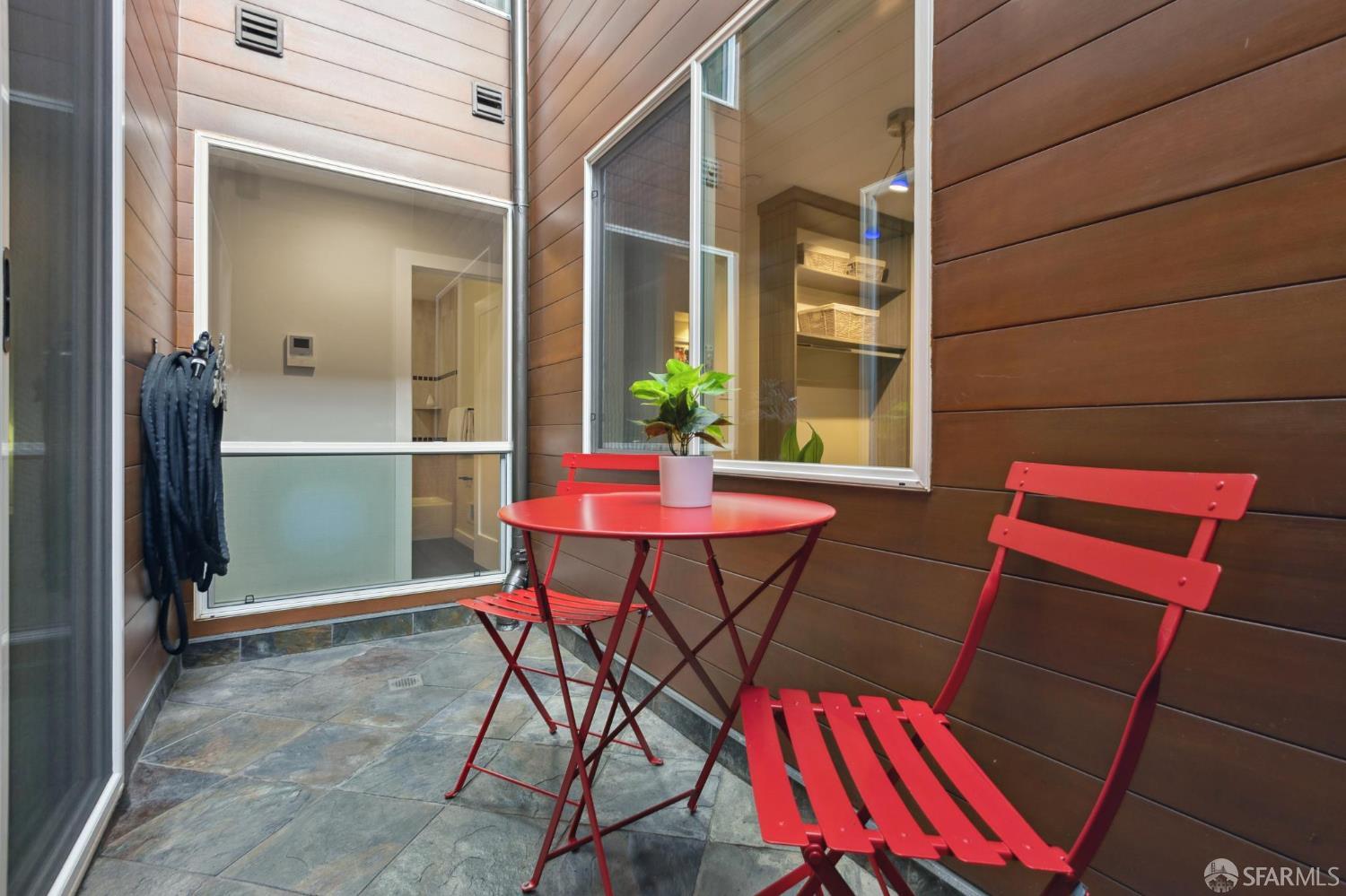 Detail Gallery Image 42 of 82 For 2123 Funston Ave, San Francisco,  CA 94116 - 4 Beds | 3/1 Baths