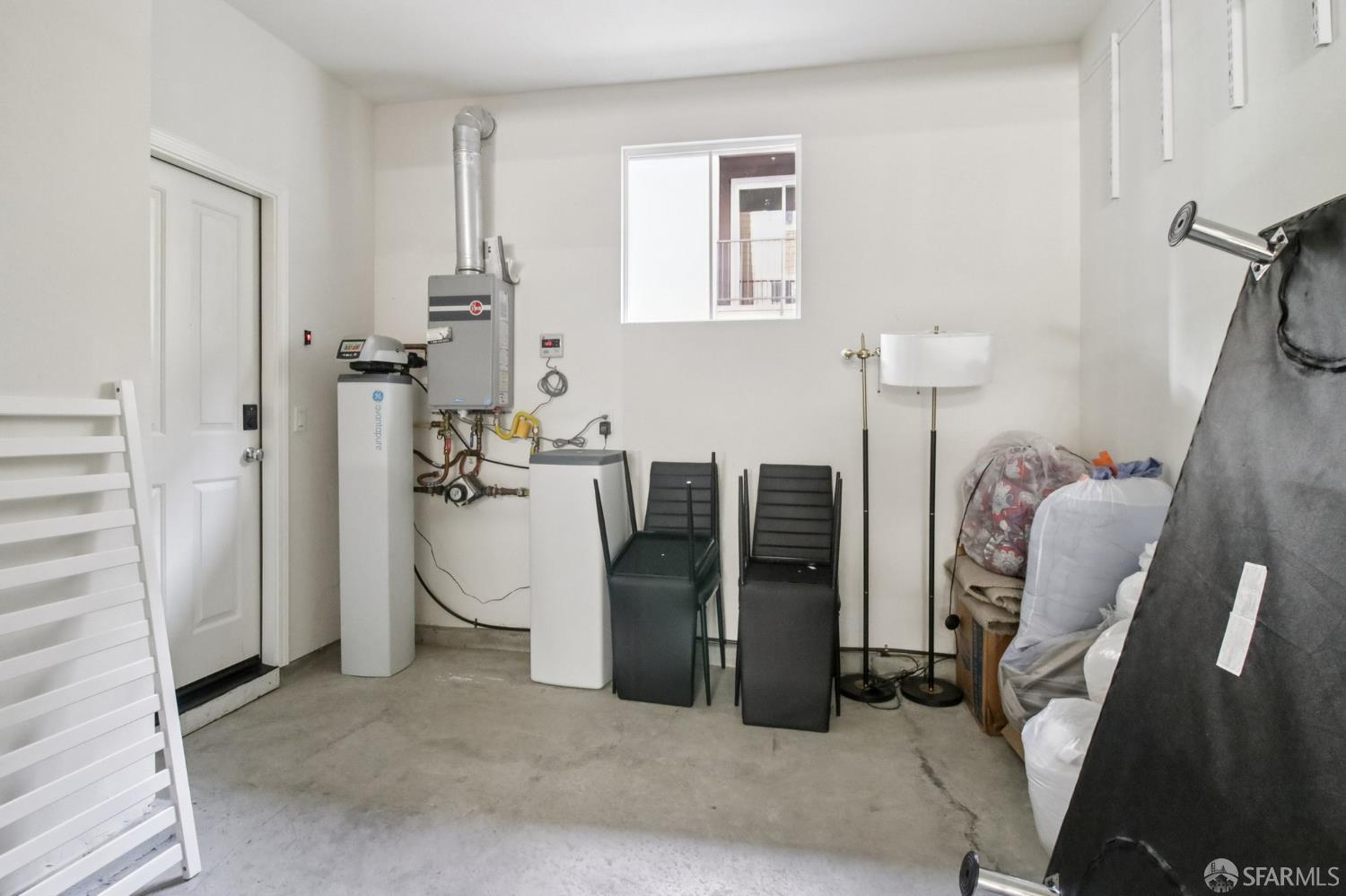 Detail Gallery Image 38 of 41 For 1297 Coyote Creek Way, Milpitas,  CA 95035 - 3 Beds | 2/1 Baths