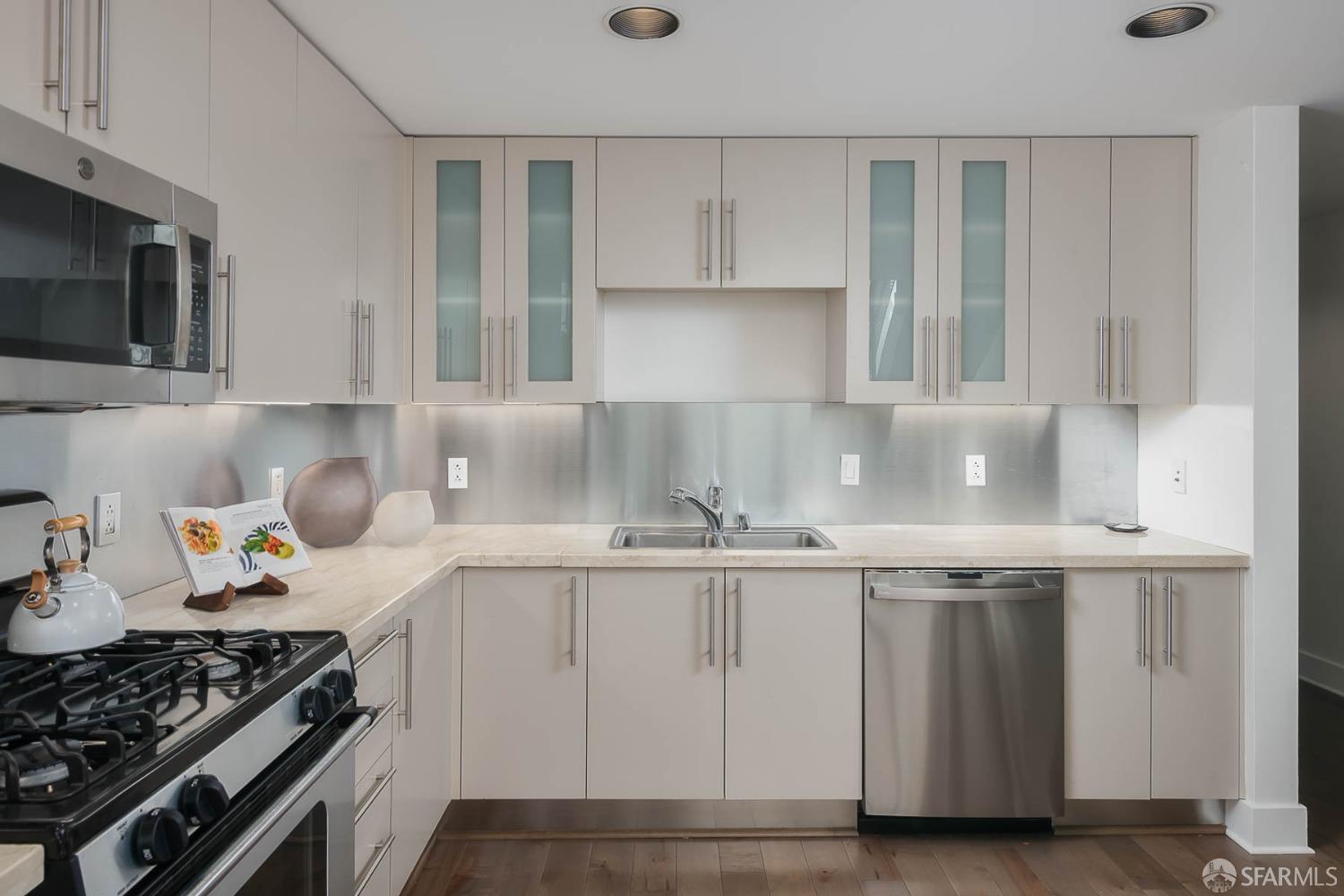 Detail Gallery Image 9 of 79 For 200 Brannan St #141,  San Francisco,  CA 94107 - 2 Beds | 2 Baths