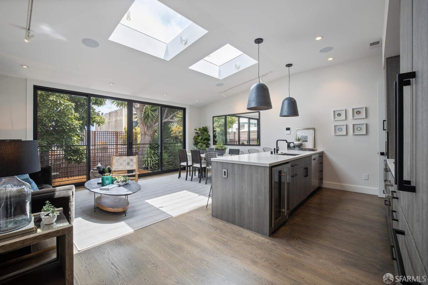 Detail Gallery Image 6 of 29 For 903 Minnesota St, San Francisco,  CA 94107 - 4 Beds | 3 Baths