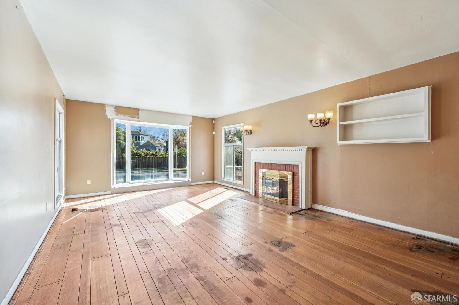 Detail Gallery Image 7 of 66 For 127 Grove St, Richmond,  CA 94804 - 3 Beds | 1/1 Baths