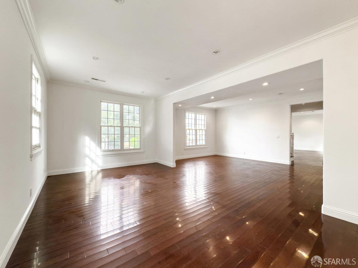 Detail Gallery Image 7 of 38 For 1325 Portola Dr, San Francisco,  CA 94127 - 5 Beds | 3/1 Baths