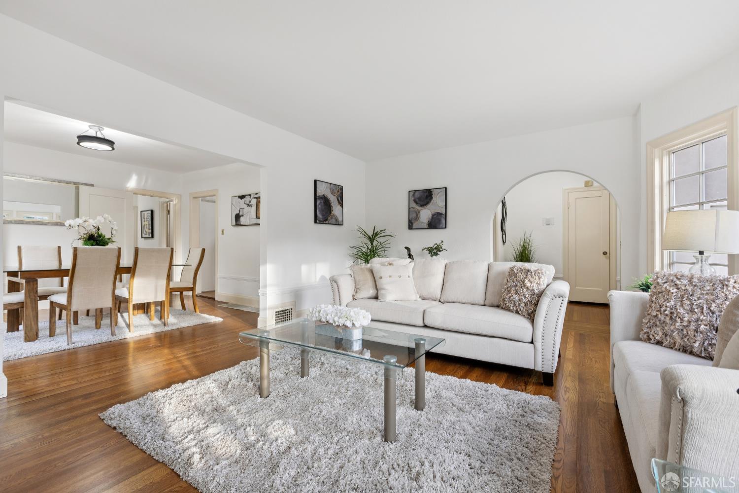 Detail Gallery Image 5 of 33 For 1316 Castillo Ave, Burlingame,  CA 94010 - 3 Beds | 2 Baths