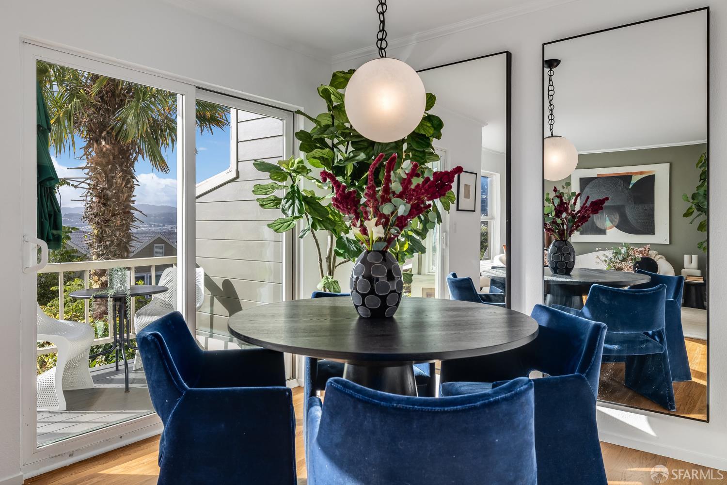 Detail Gallery Image 3 of 41 For 11 Littlefield Ter, San Francisco,  CA 94107 - 3 Beds | 1 Baths