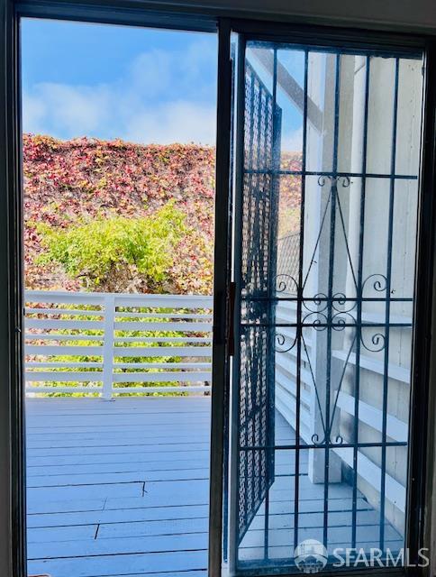 Detail Gallery Image 14 of 20 For 736 14th St, San Francisco,  CA 94114 - – Beds | – Baths