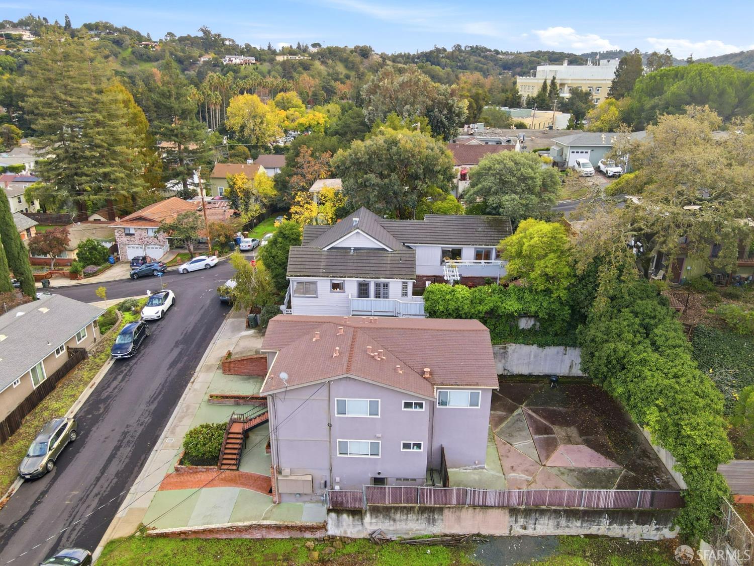 Detail Gallery Image 4 of 14 For 1830 Richardson St, Martinez,  CA 94553 - – Beds | – Baths