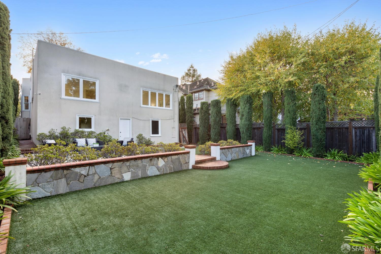 Detail Gallery Image 33 of 33 For 1316 Castillo Ave, Burlingame,  CA 94010 - 3 Beds | 2 Baths