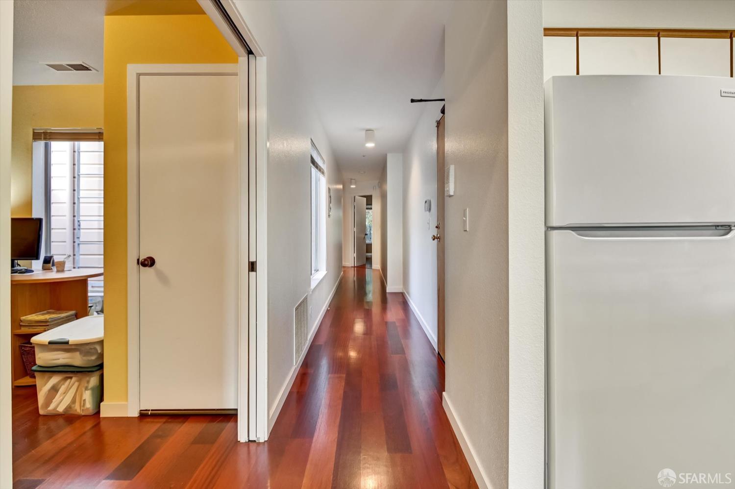 Detail Gallery Image 12 of 33 For 1678 Wallace Ave, San Francisco,  CA 94124 - 3 Beds | 2 Baths