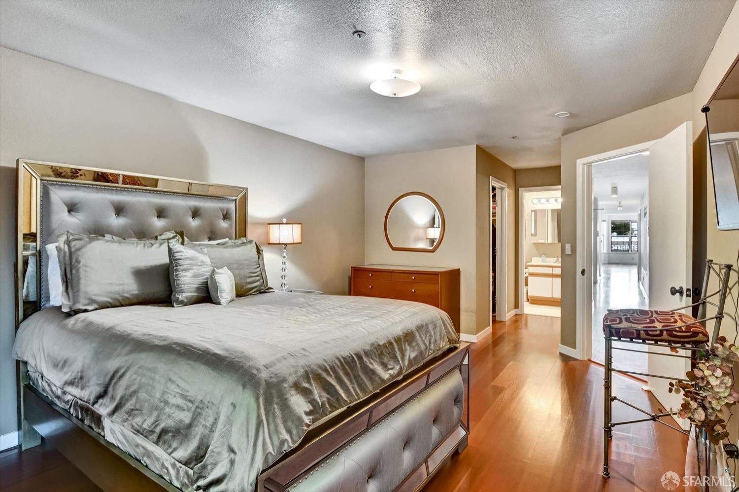 Detail Gallery Image 15 of 33 For 1678 Wallace Ave, San Francisco,  CA 94124 - 3 Beds | 2 Baths