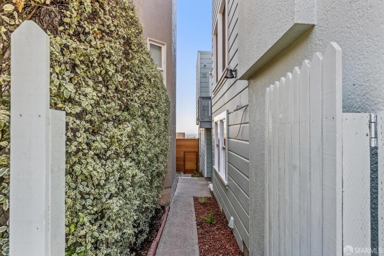Detail Gallery Image 56 of 76 For 1583 17th Ave, San Francisco,  CA 94122 - 3 Beds | 2/1 Baths