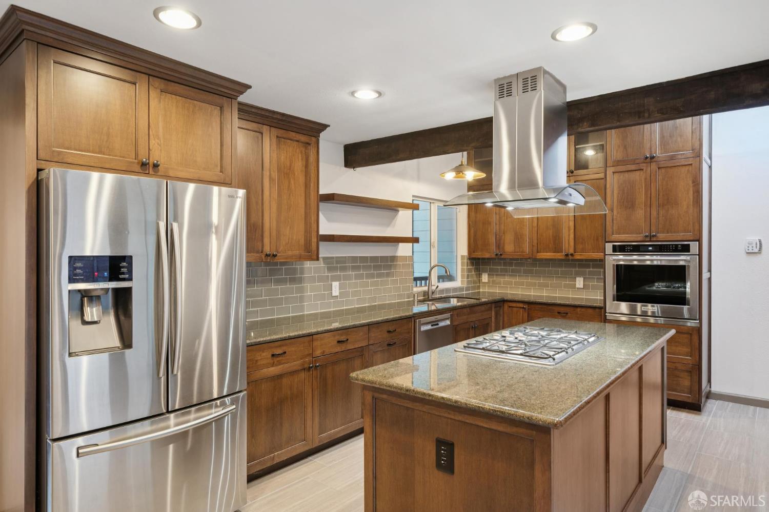 Detail Gallery Image 16 of 67 For 305 Lindsey Dr, Martinez,  CA 94553 - 4 Beds | 3/2 Baths