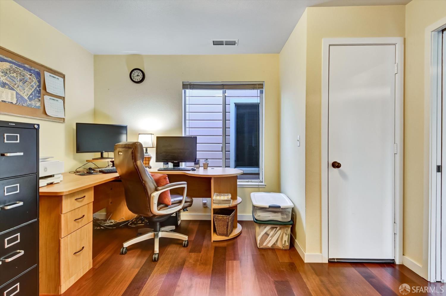 Detail Gallery Image 14 of 33 For 1678 Wallace Ave, San Francisco,  CA 94124 - 3 Beds | 2 Baths