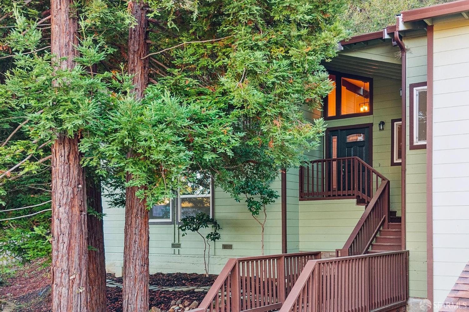 Detail Gallery Image 9 of 67 For 305 Lindsey Dr, Martinez,  CA 94553 - 4 Beds | 3/2 Baths