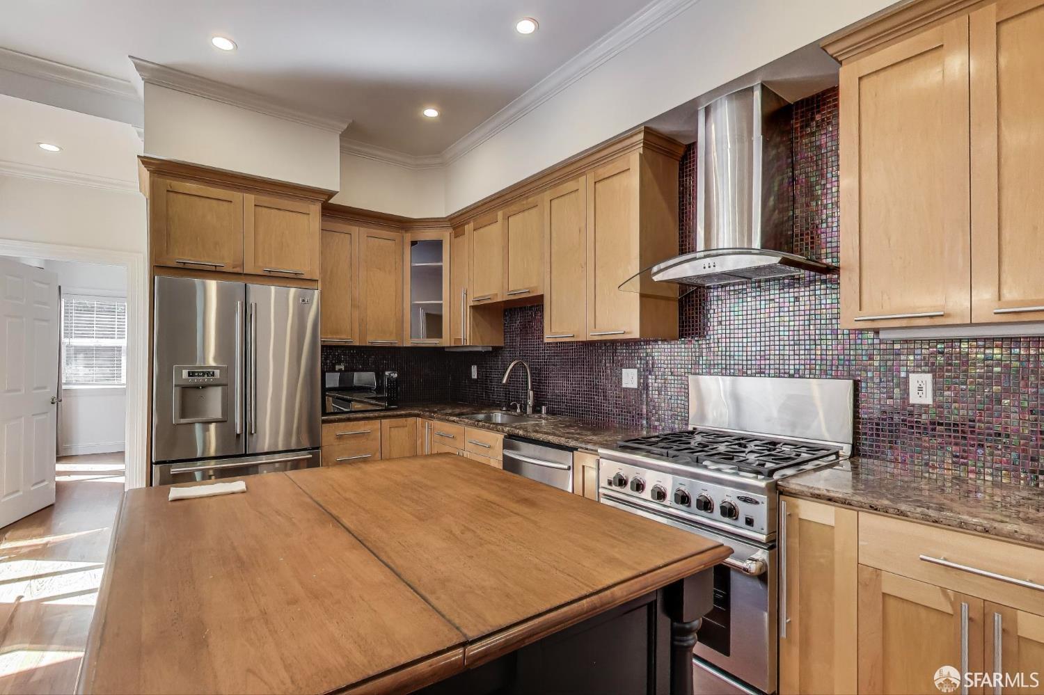 Detail Gallery Image 4 of 14 For 1623 Vallejo St #2,  San Francisco,  CA 94123 - 2 Beds | 2/1 Baths