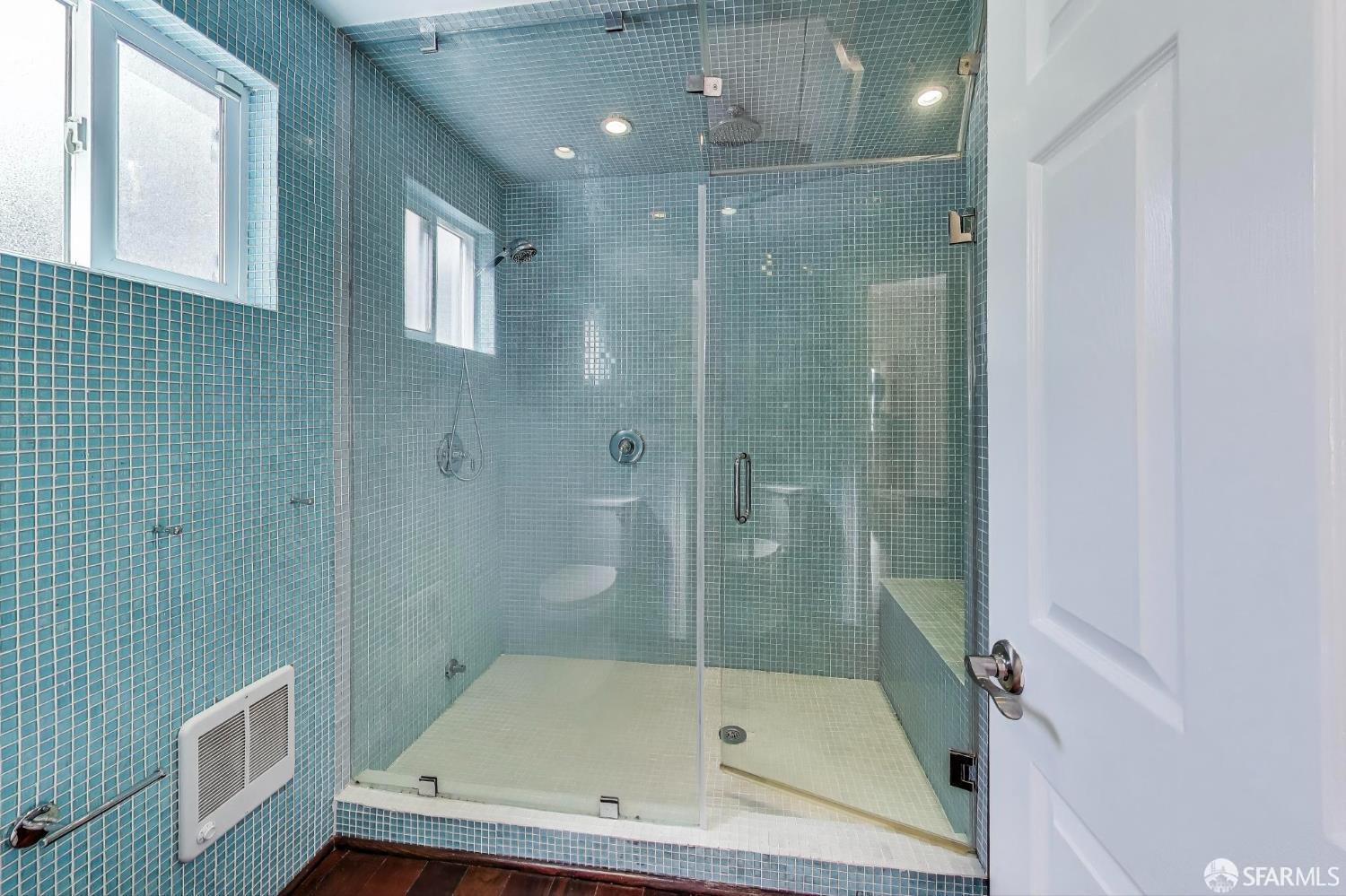 Detail Gallery Image 7 of 14 For 1623 Vallejo St #2,  San Francisco,  CA 94123 - 2 Beds | 2/1 Baths