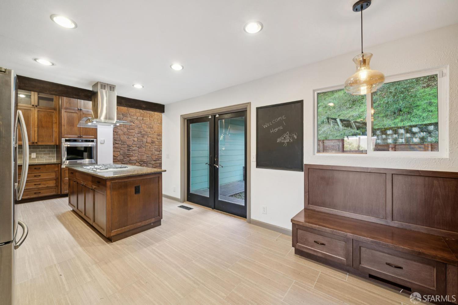 Detail Gallery Image 21 of 67 For 305 Lindsey Dr, Martinez,  CA 94553 - 4 Beds | 3/2 Baths