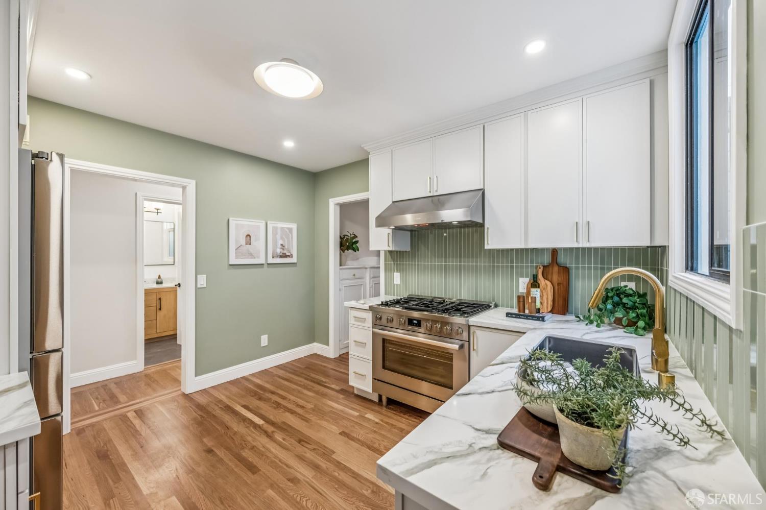 Detail Gallery Image 31 of 76 For 1583 17th Ave, San Francisco,  CA 94122 - 3 Beds | 2/1 Baths