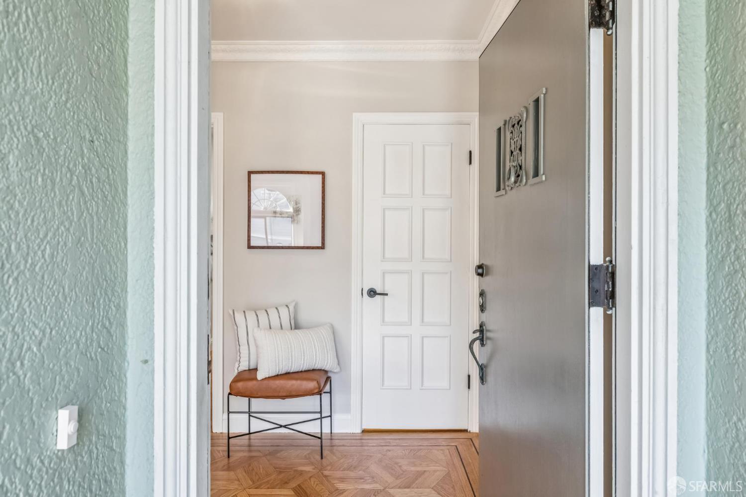 Detail Gallery Image 5 of 76 For 1583 17th Ave, San Francisco,  CA 94122 - 3 Beds | 2/1 Baths