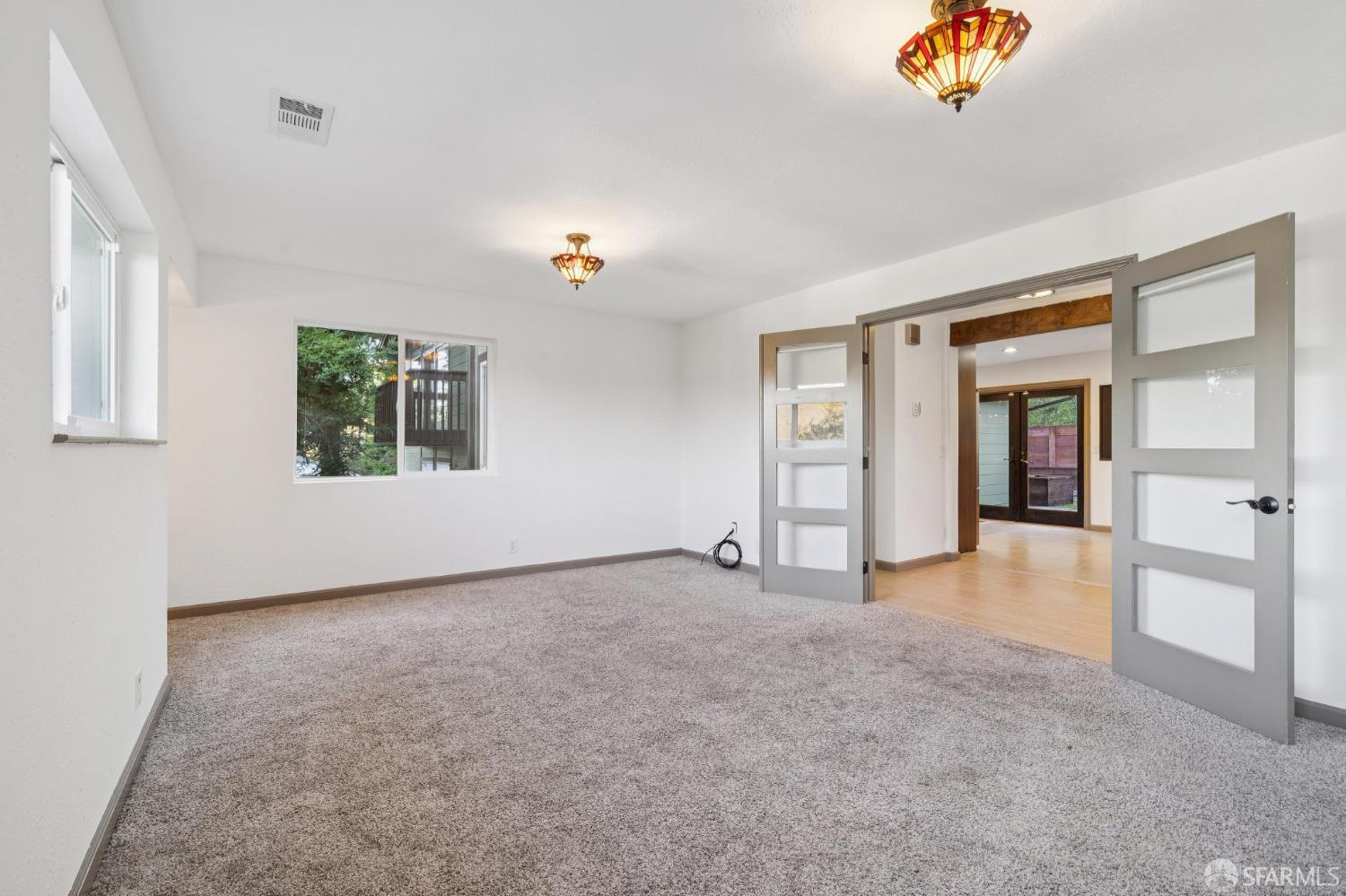 Detail Gallery Image 24 of 67 For 305 Lindsey Dr, Martinez,  CA 94553 - 4 Beds | 3/2 Baths