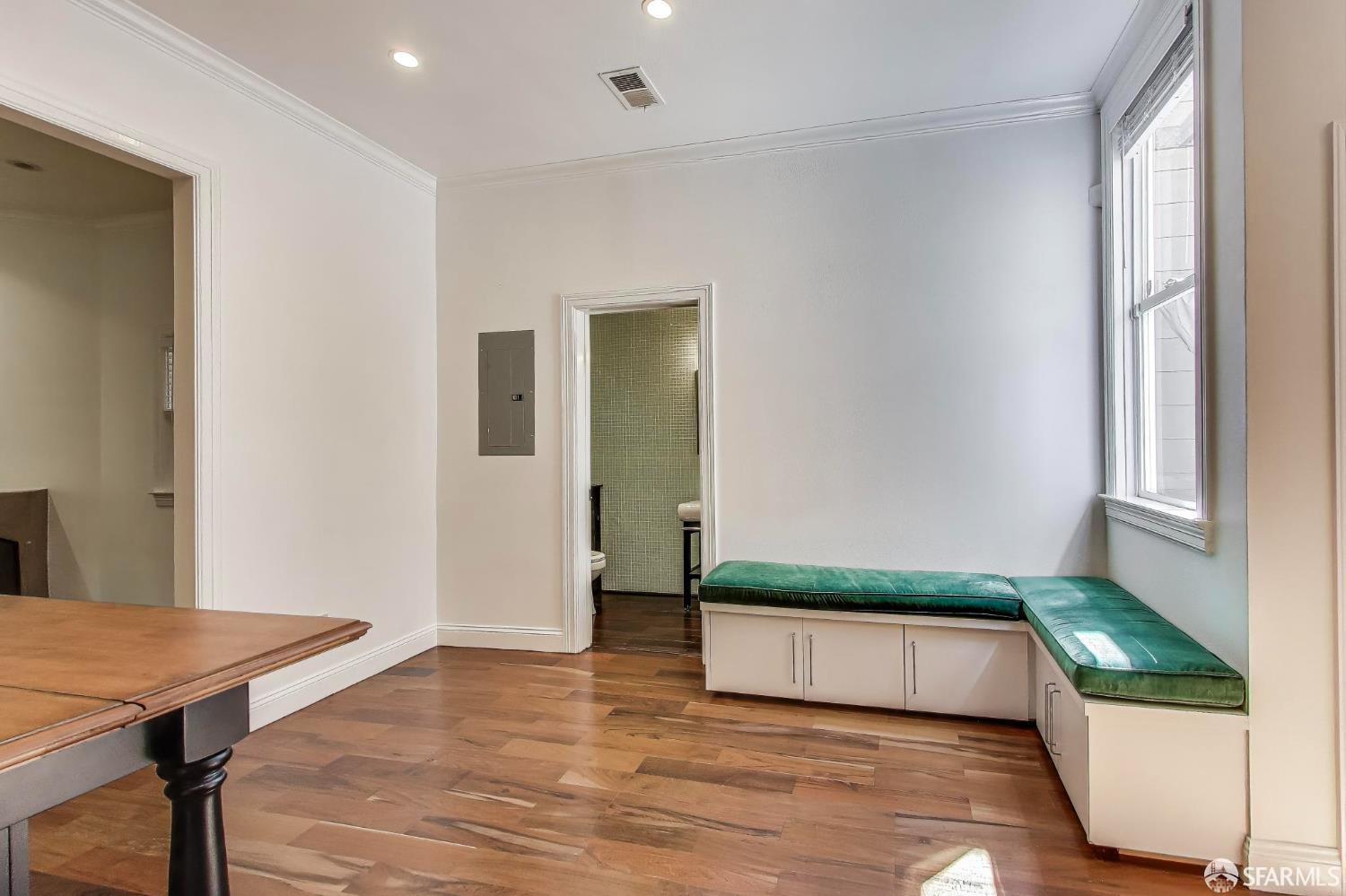 Detail Gallery Image 11 of 14 For 1623 Vallejo St #2,  San Francisco,  CA 94123 - 2 Beds | 2/1 Baths