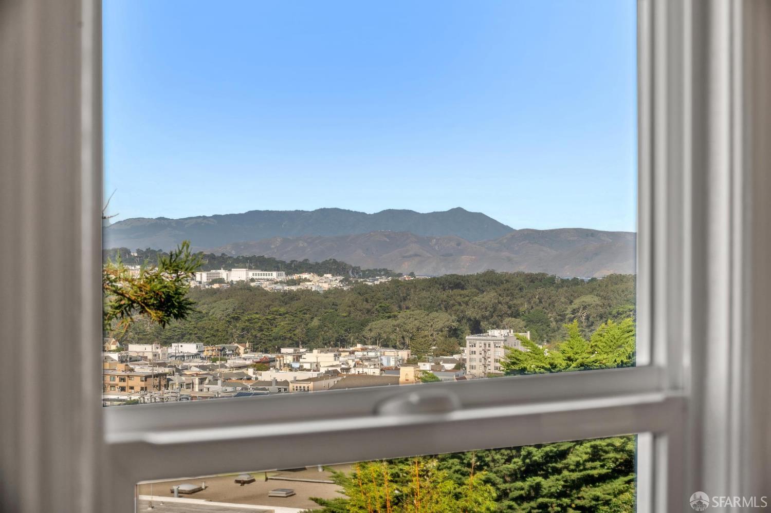 Detail Gallery Image 46 of 76 For 1583 17th Ave, San Francisco,  CA 94122 - 3 Beds | 2/1 Baths