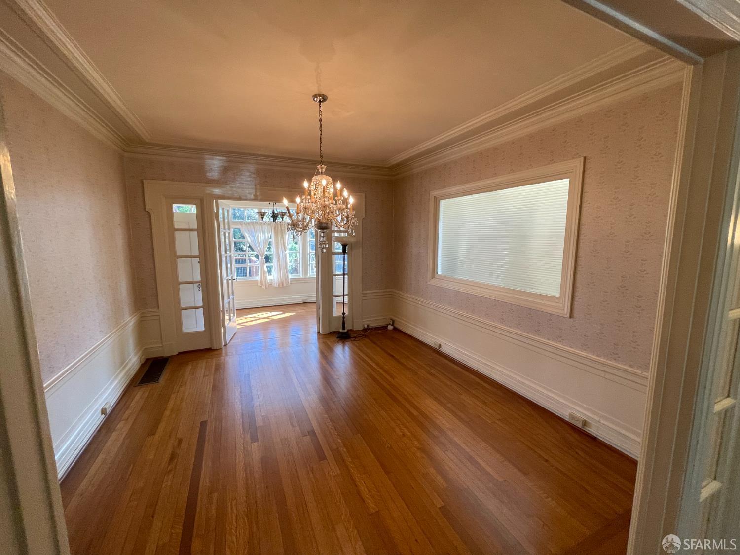 Detail Gallery Image 10 of 43 For 2466 34th Ave, San Francisco,  CA 94116 - 4 Beds | 2/1 Baths