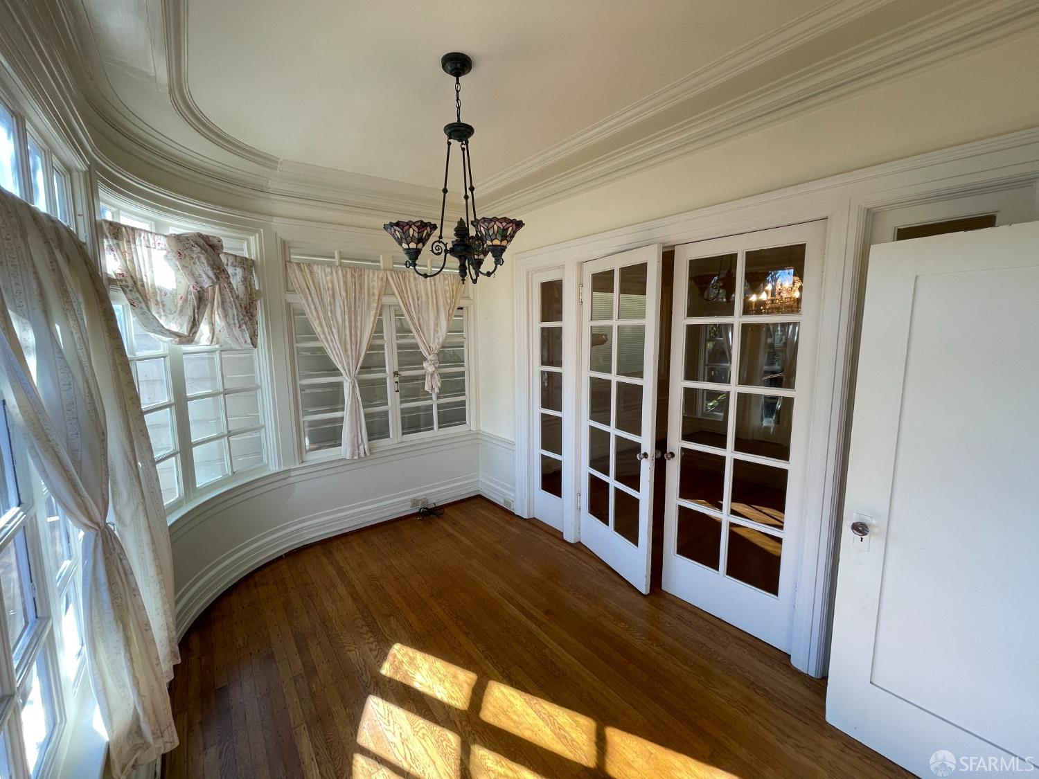 Detail Gallery Image 28 of 43 For 2466 34th Ave, San Francisco,  CA 94116 - 4 Beds | 2/1 Baths