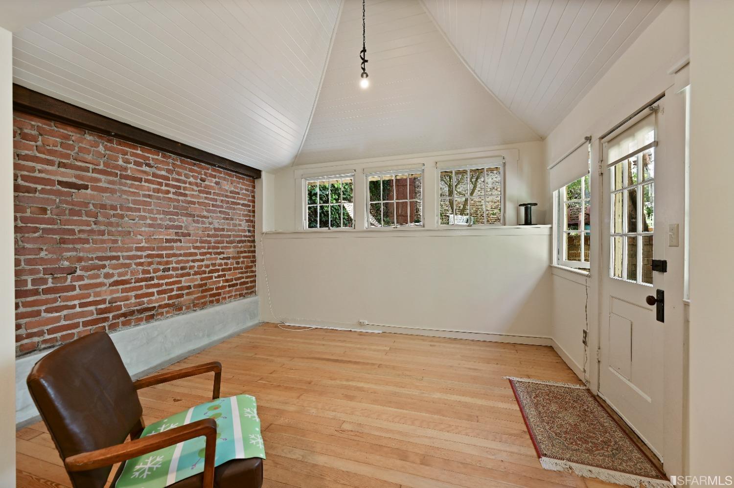Detail Gallery Image 4 of 28 For 1659 Jackson St, San Francisco,  CA 94109 - 1 Beds | 1 Baths
