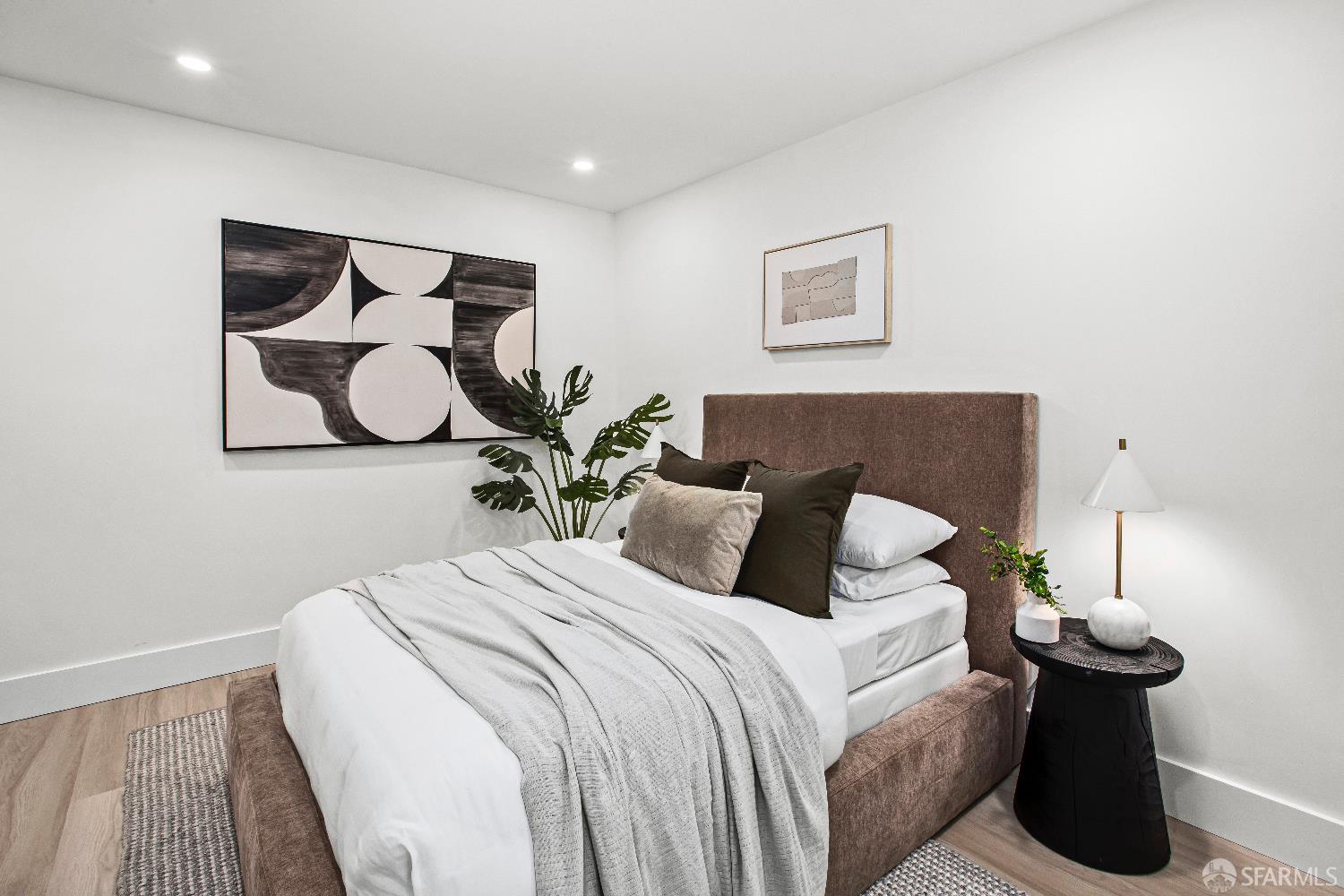 Detail Gallery Image 16 of 17 For 1319 Lyon St, San Francisco,  CA 94115 - 4 Beds | 3 Baths