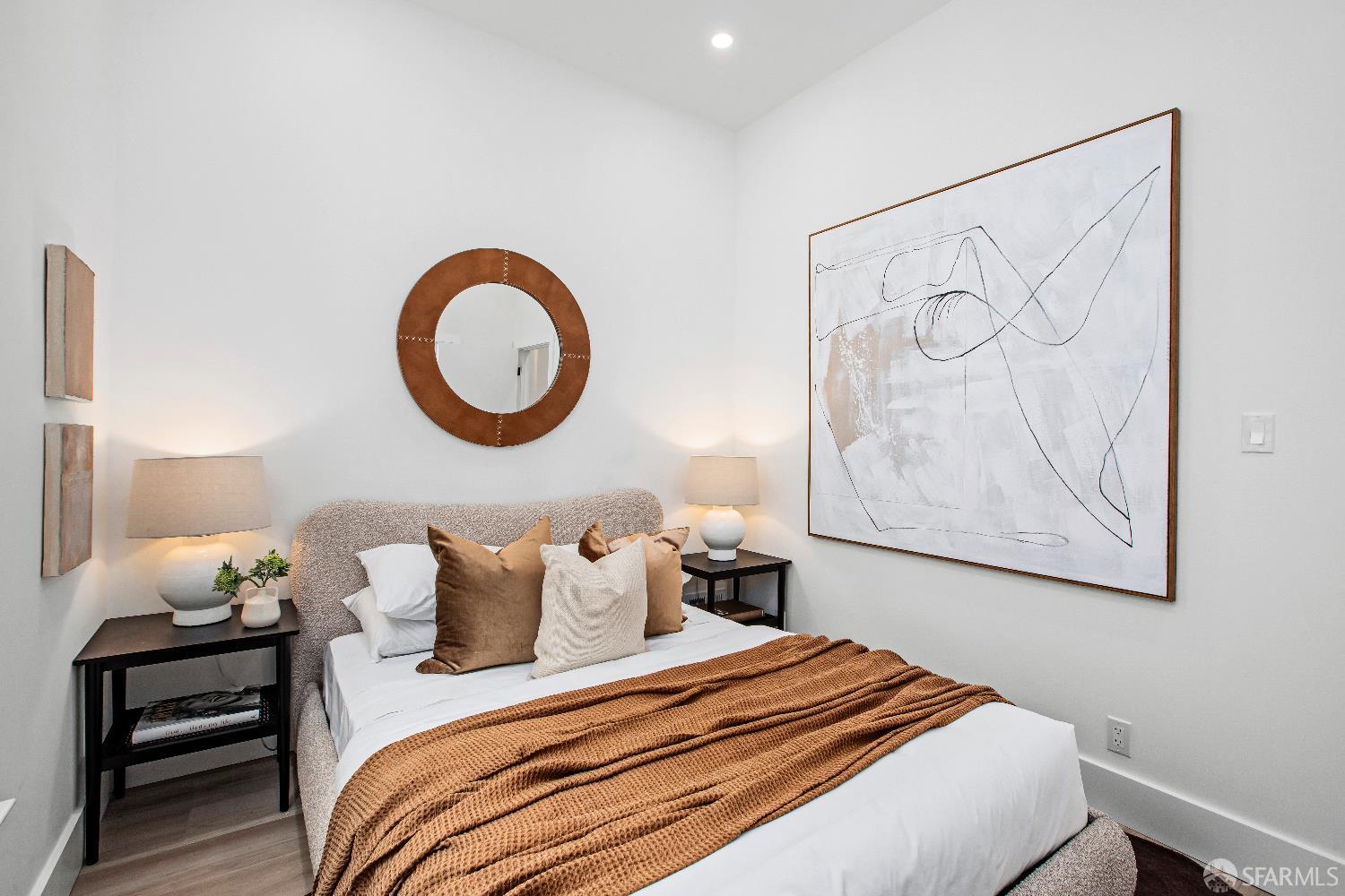 Detail Gallery Image 10 of 17 For 1319 Lyon St, San Francisco,  CA 94115 - 4 Beds | 3 Baths