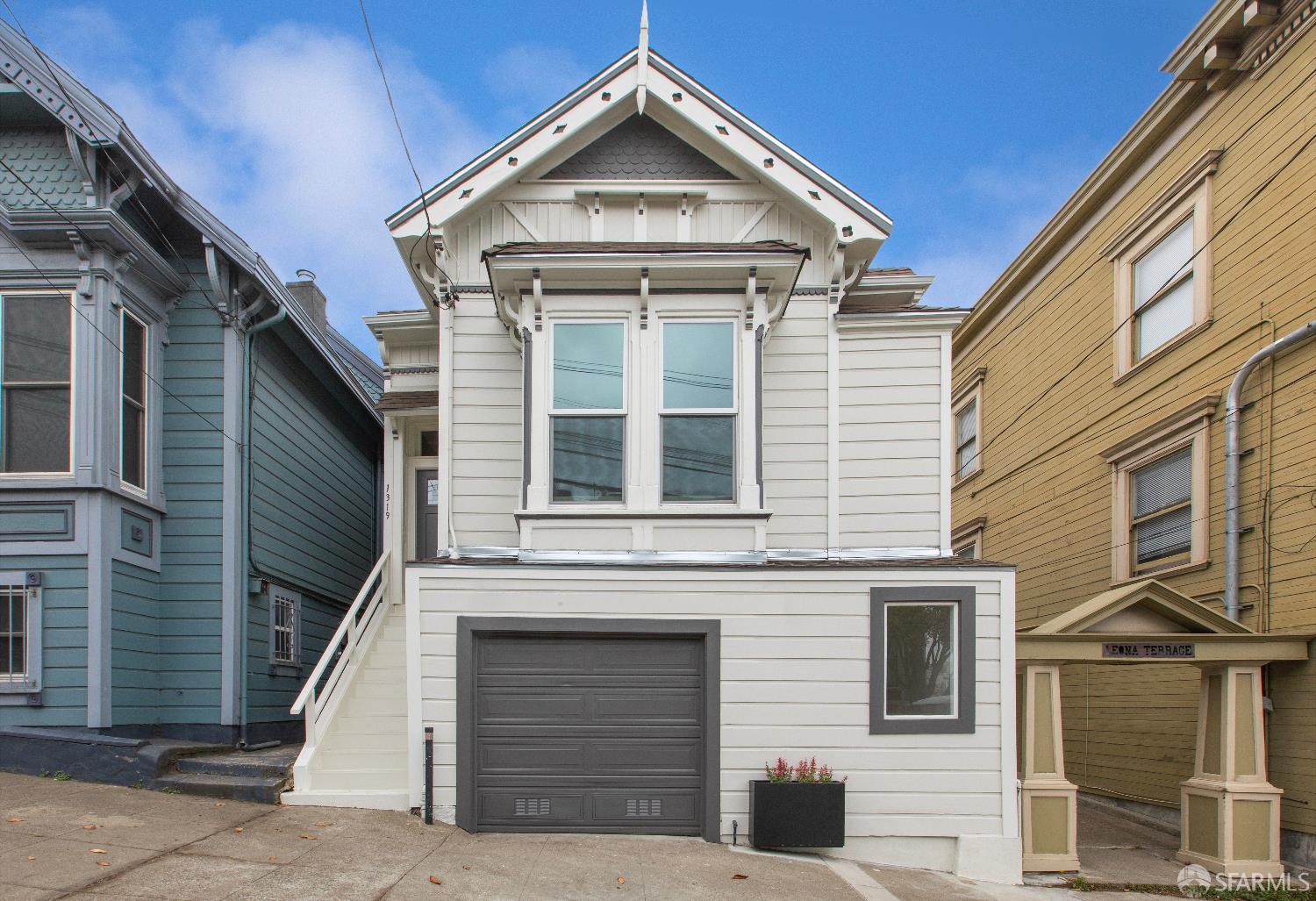 Detail Gallery Image 17 of 17 For 1319 Lyon St, San Francisco,  CA 94115 - 4 Beds | 3 Baths