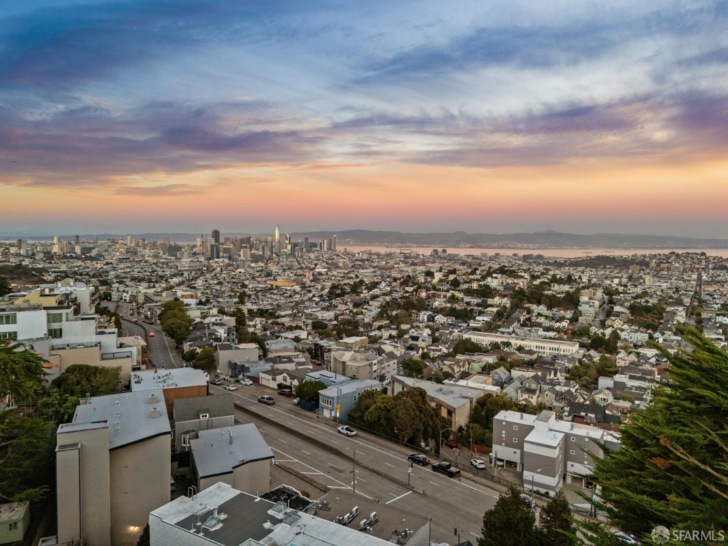 Detail Gallery Image 3 of 18 For 3890 Market St #3,  San Francisco,  CA 94131 - 1 Beds | 1 Baths