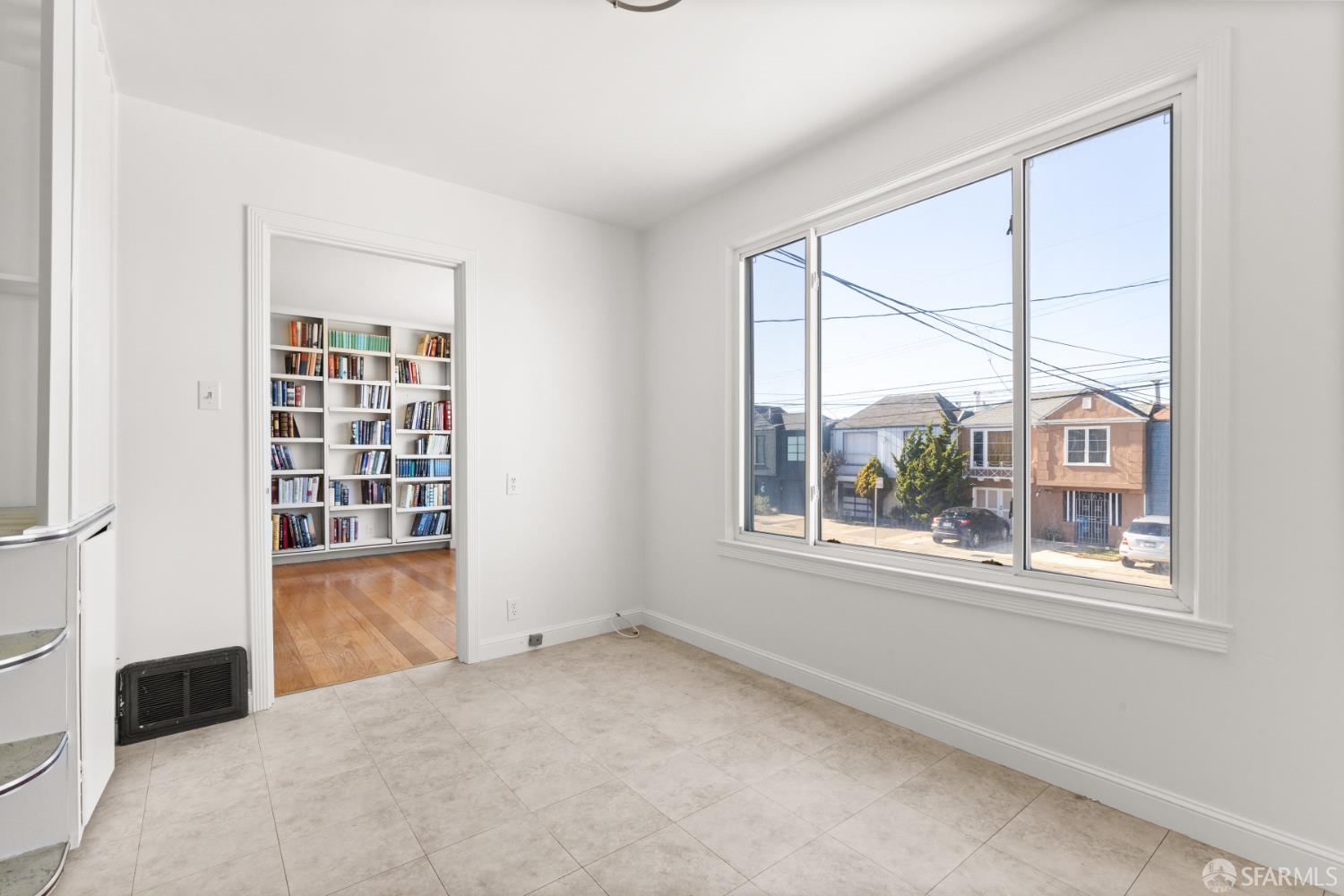 Detail Gallery Image 14 of 39 For 2666 44th Ave, San Francisco,  CA 94116 - 3 Beds | 2 Baths