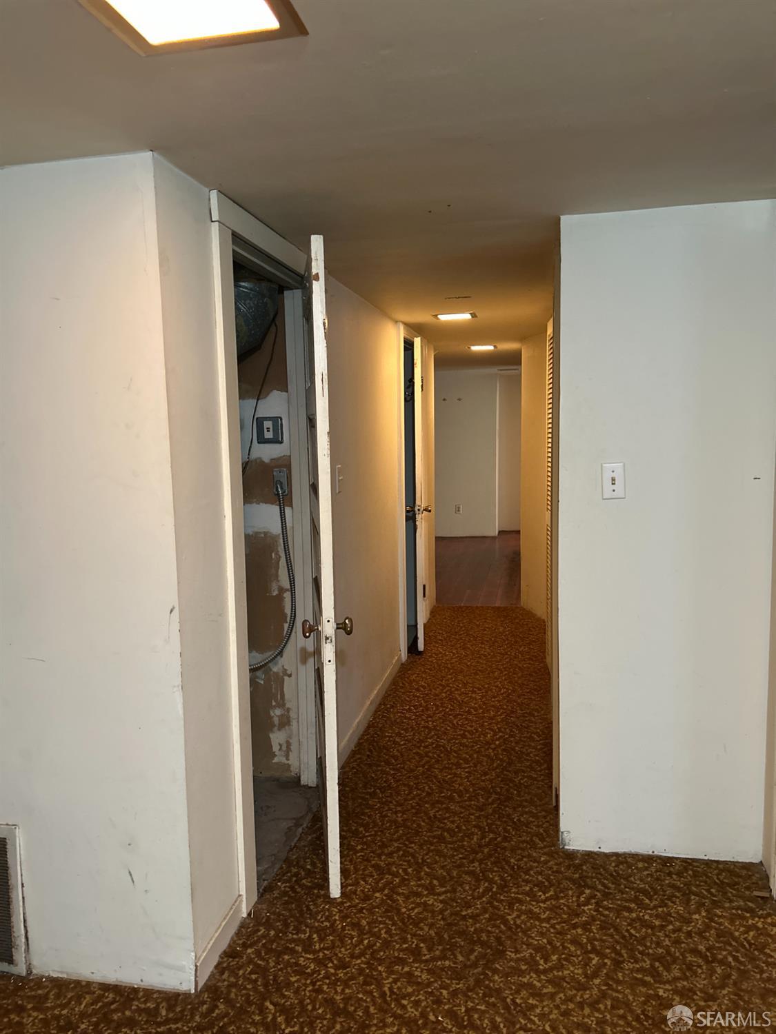 Photo #13: 425086983 Listing: Photo #13