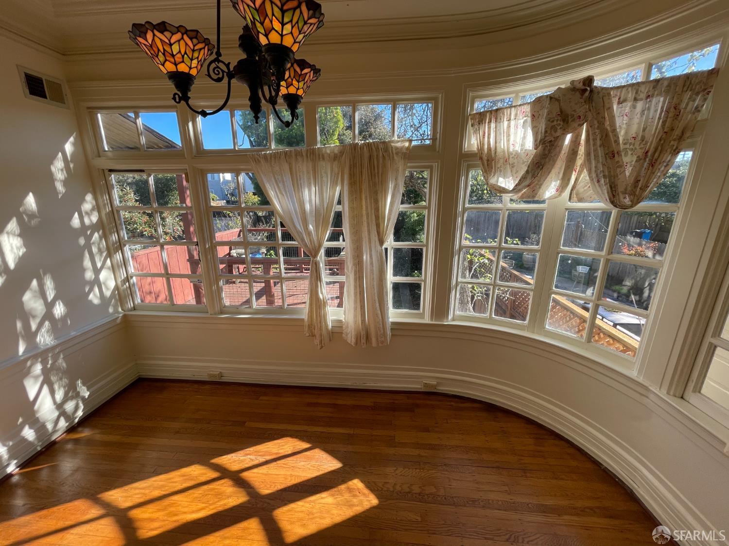 Detail Gallery Image 31 of 43 For 2466 34th Ave, San Francisco,  CA 94116 - 4 Beds | 2/1 Baths