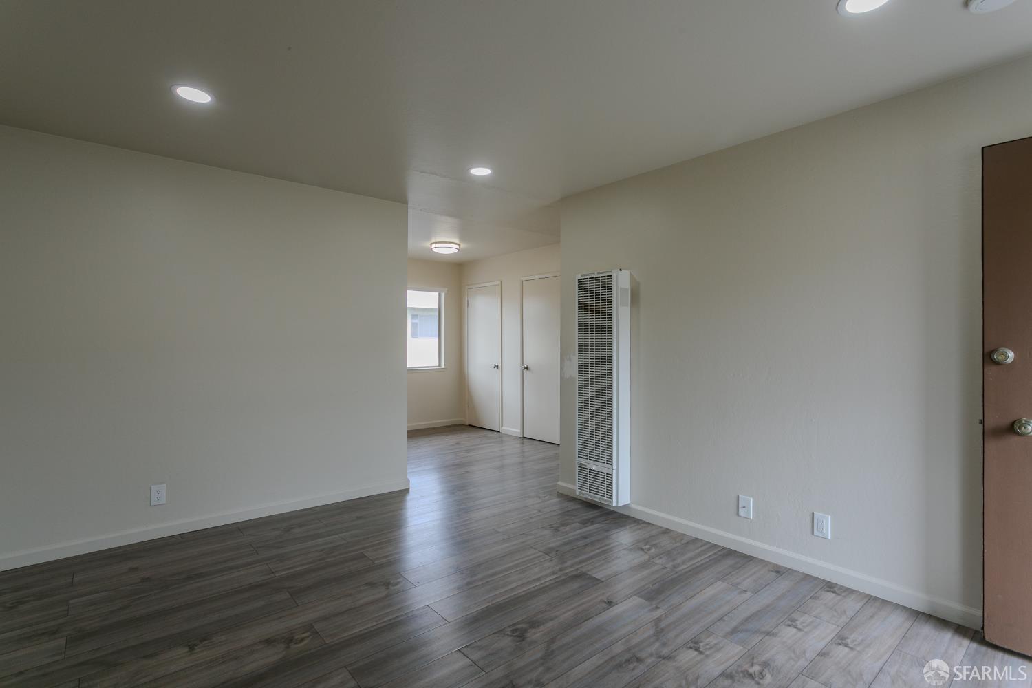 Detail Gallery Image 10 of 19 For 4567 Hamilton Ave, San Jose,  CA 95130 - – Beds | – Baths