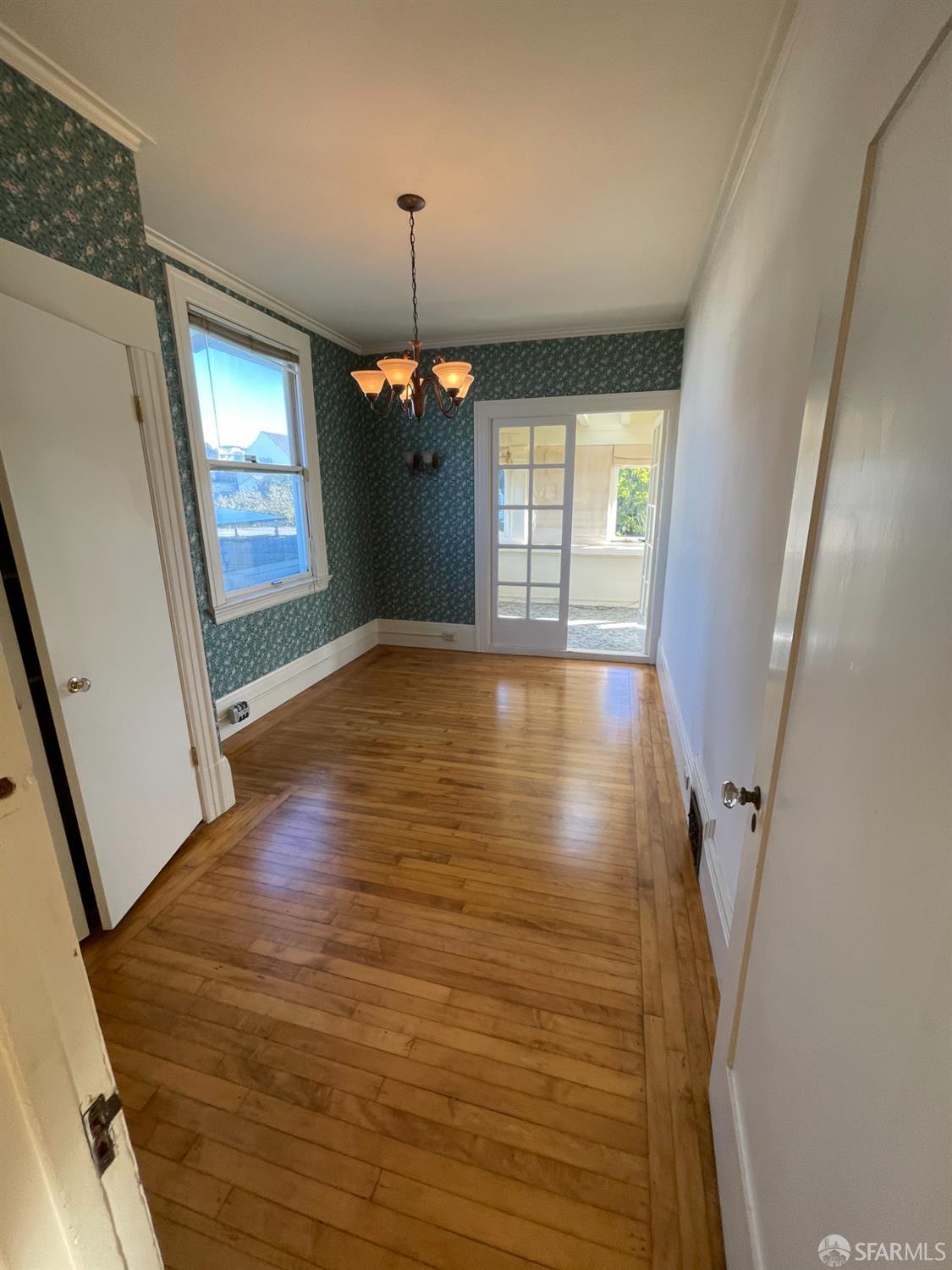 Detail Gallery Image 15 of 43 For 2466 34th Ave, San Francisco,  CA 94116 - 4 Beds | 2/1 Baths