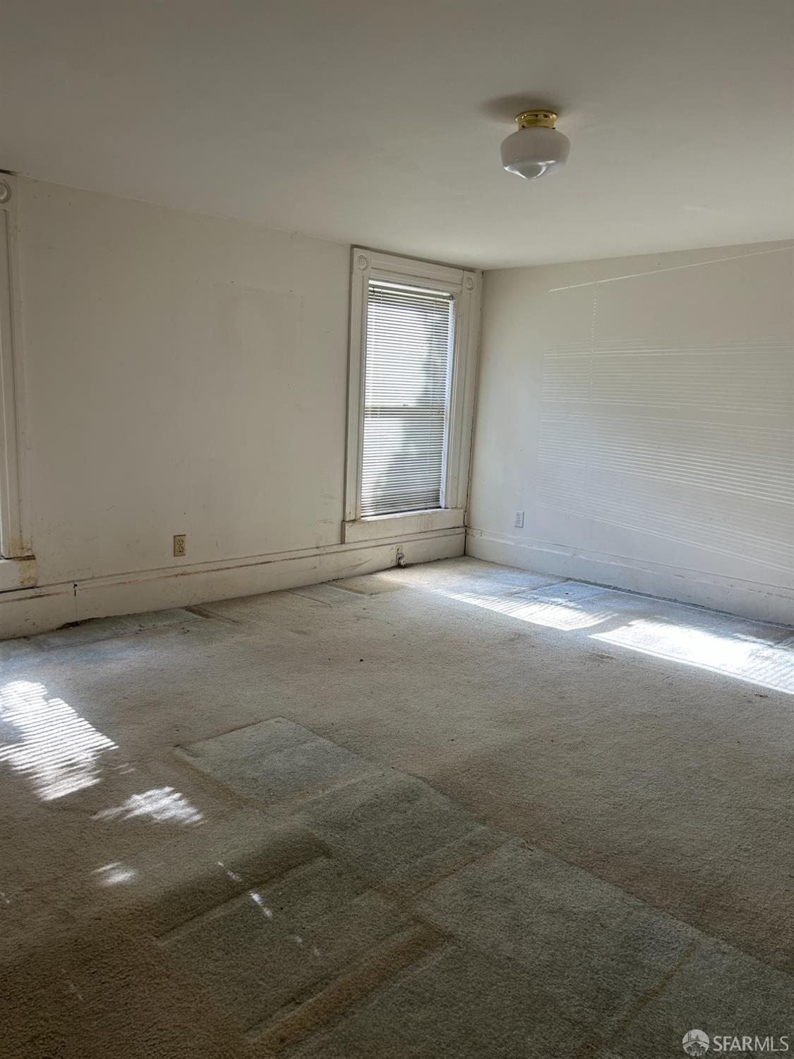 Photo #8: 425086983 Listing: Photo #8