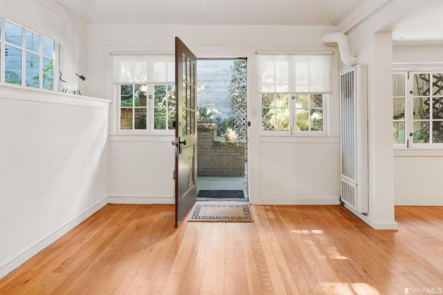 Detail Gallery Image 3 of 28 For 1659 Jackson St, San Francisco,  CA 94109 - 1 Beds | 1 Baths