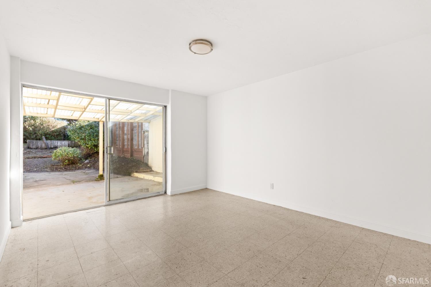 Detail Gallery Image 27 of 39 For 2666 44th Ave, San Francisco,  CA 94116 - 3 Beds | 2 Baths