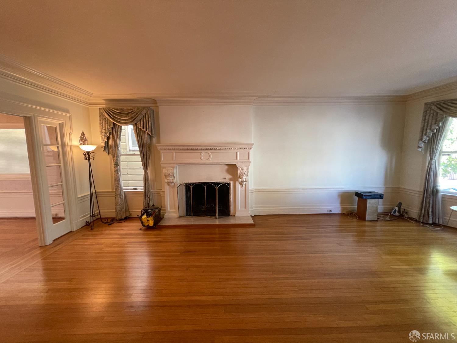 Detail Gallery Image 8 of 43 For 2466 34th Ave, San Francisco,  CA 94116 - 4 Beds | 2/1 Baths