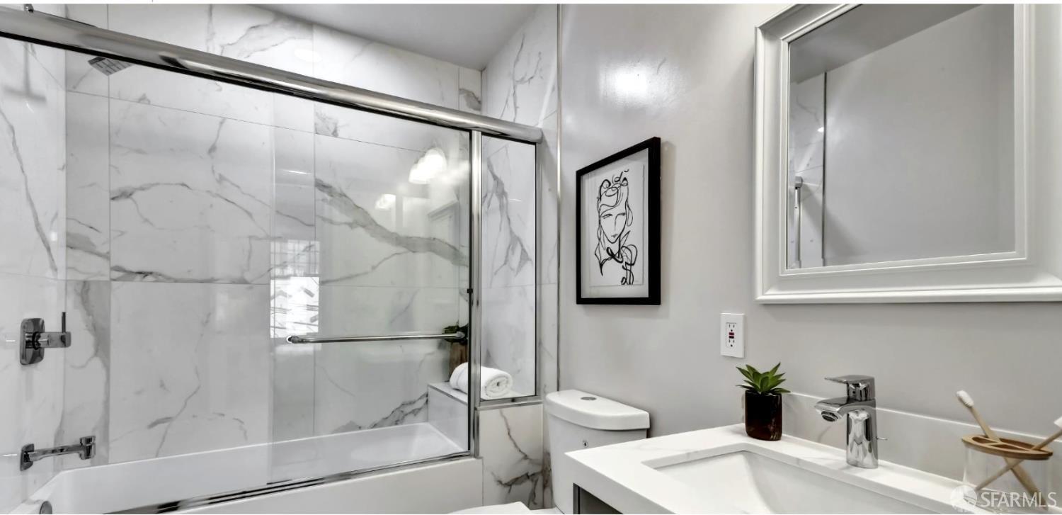 Detail Gallery Image 20 of 24 For 1515 11th Ave, San Francisco,  CA 94122 - 4 Beds | 5 Baths