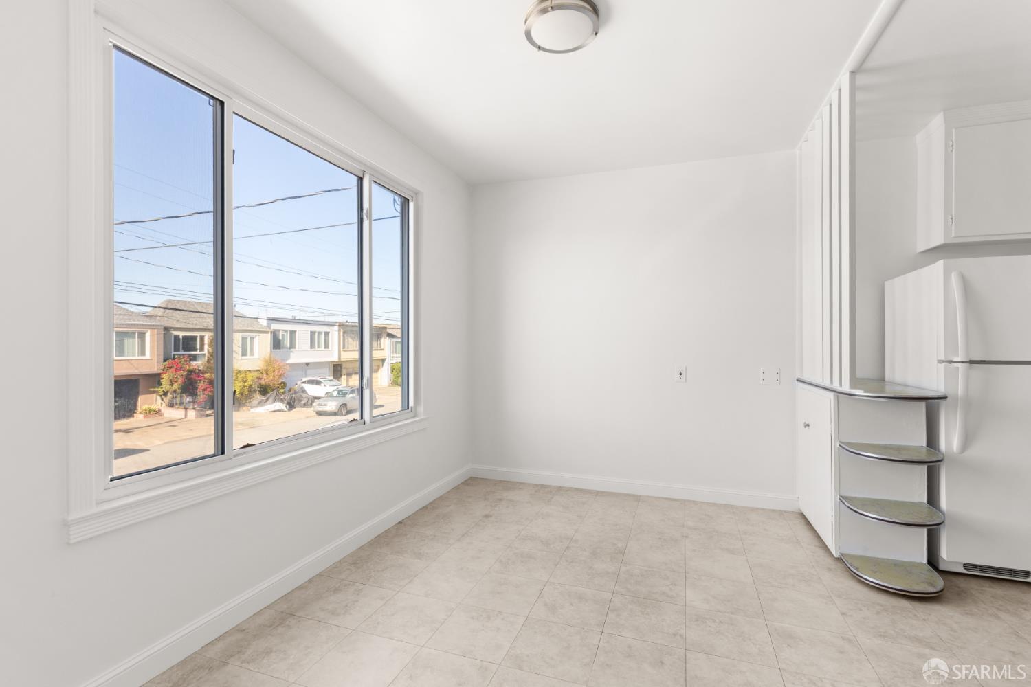 Detail Gallery Image 10 of 39 For 2666 44th Ave, San Francisco,  CA 94116 - 3 Beds | 2 Baths