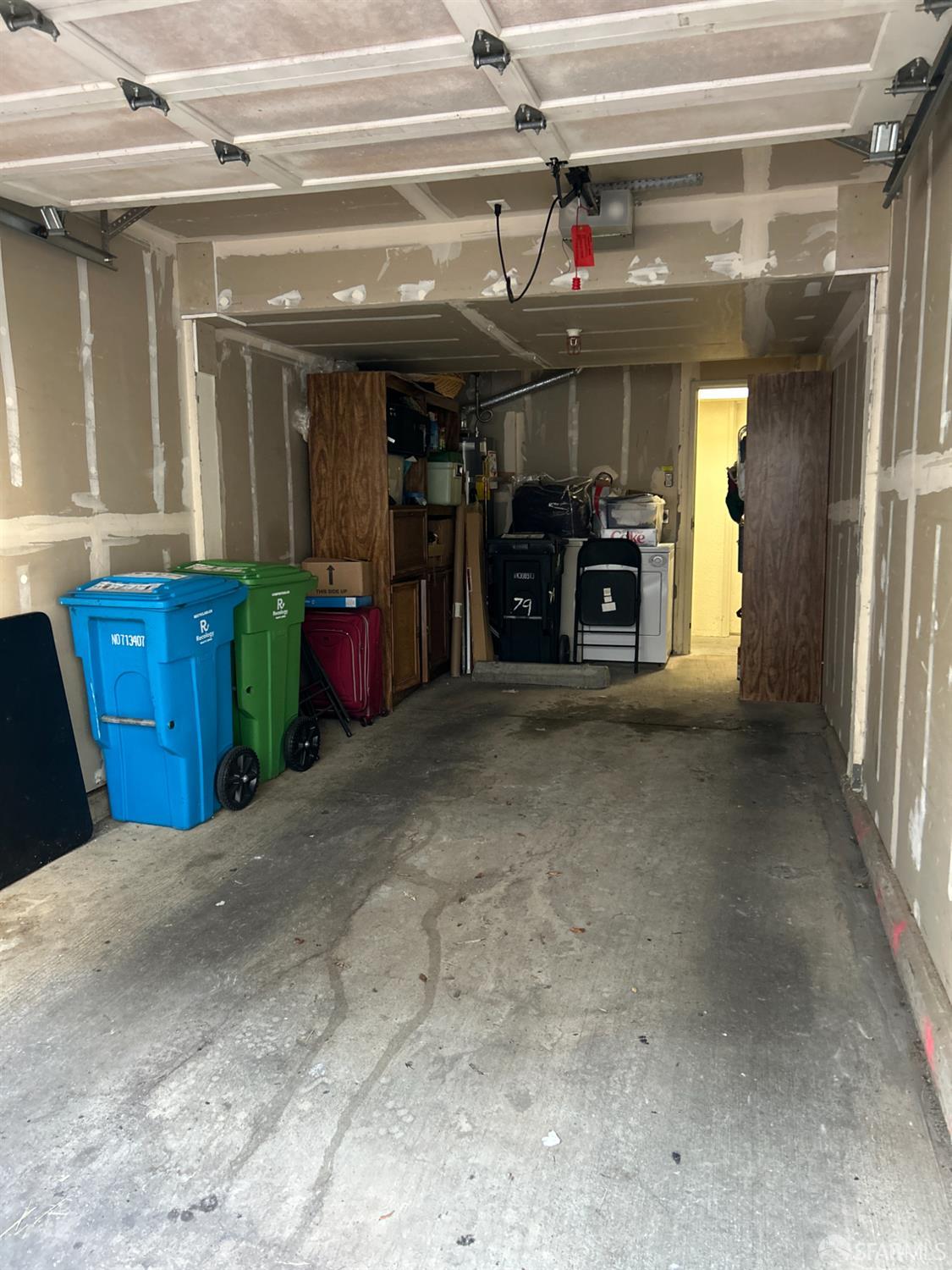 Photo #10: 425085070 Listing: Photo #10