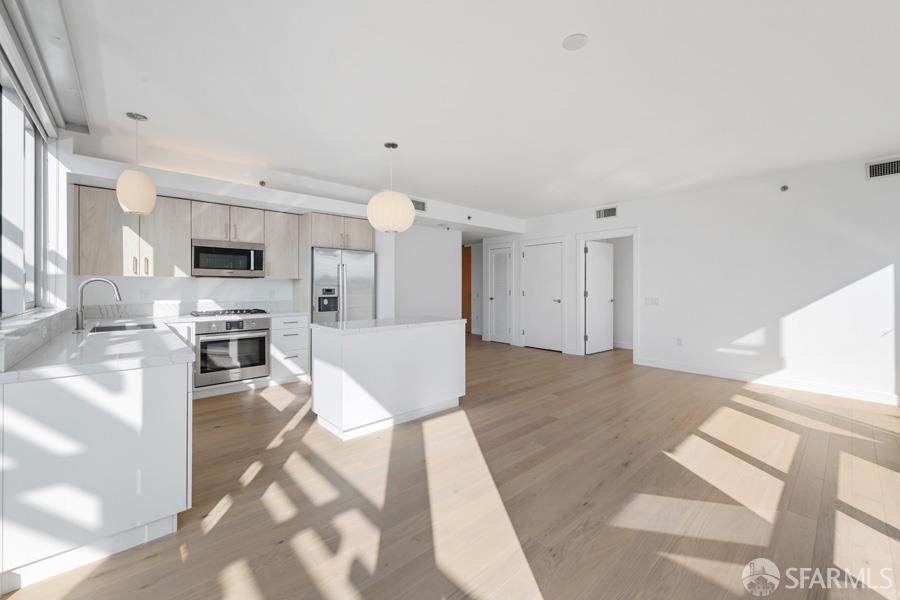 Detail Gallery Image 8 of 25 For 501 Beale St 4h,  San Francisco,  CA 94105 - 2 Beds | 2 Baths