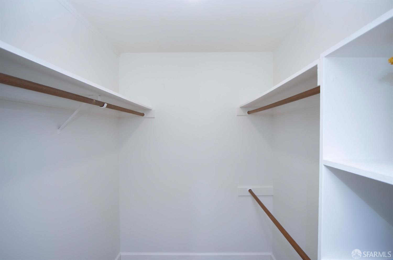 Photo #12: 425089374 Listing: Photo #12